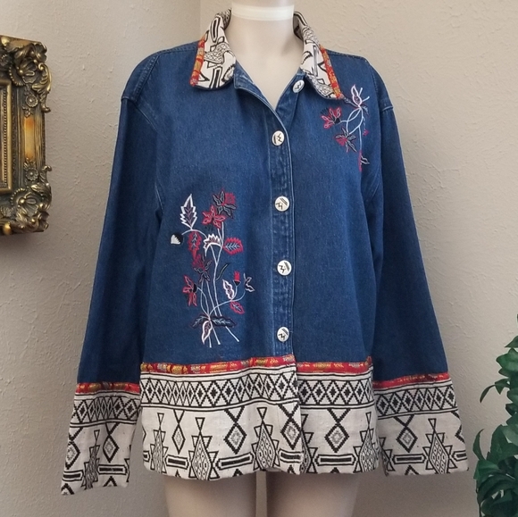 COURTWELL Women's Top - MEDIUM - Picture 2 of 5